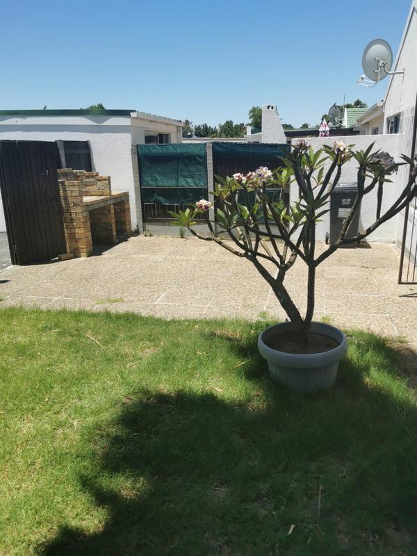 To Let 2 Bedroom Property for Rent in Table View Western Cape
